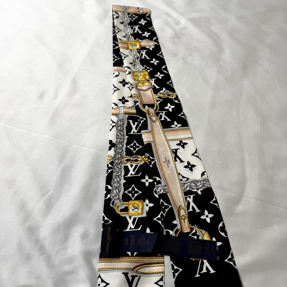 Louis Vuitton Accessories - Louis Vuitton Monogram Scarf in Black, White, and Gold
